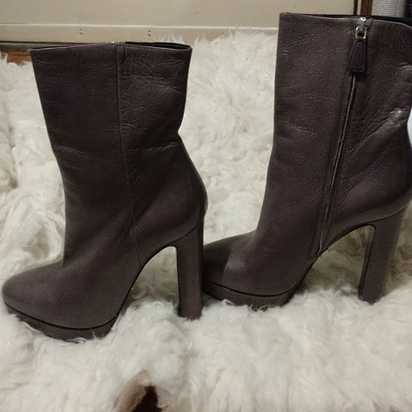 BRAND NEW 💯 PERCENT AUTHENTIC PRADA GREY ITALIAN - Picture 3 of 6